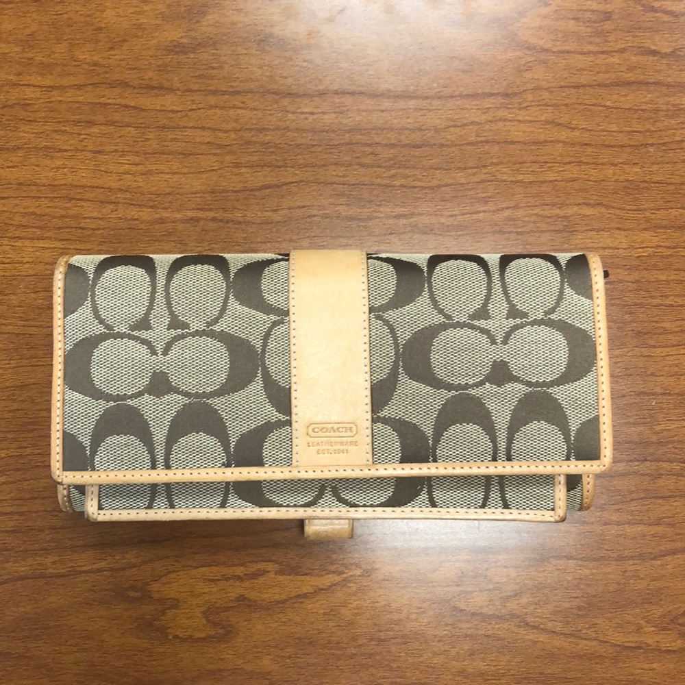 Coach Checkbook Wallet